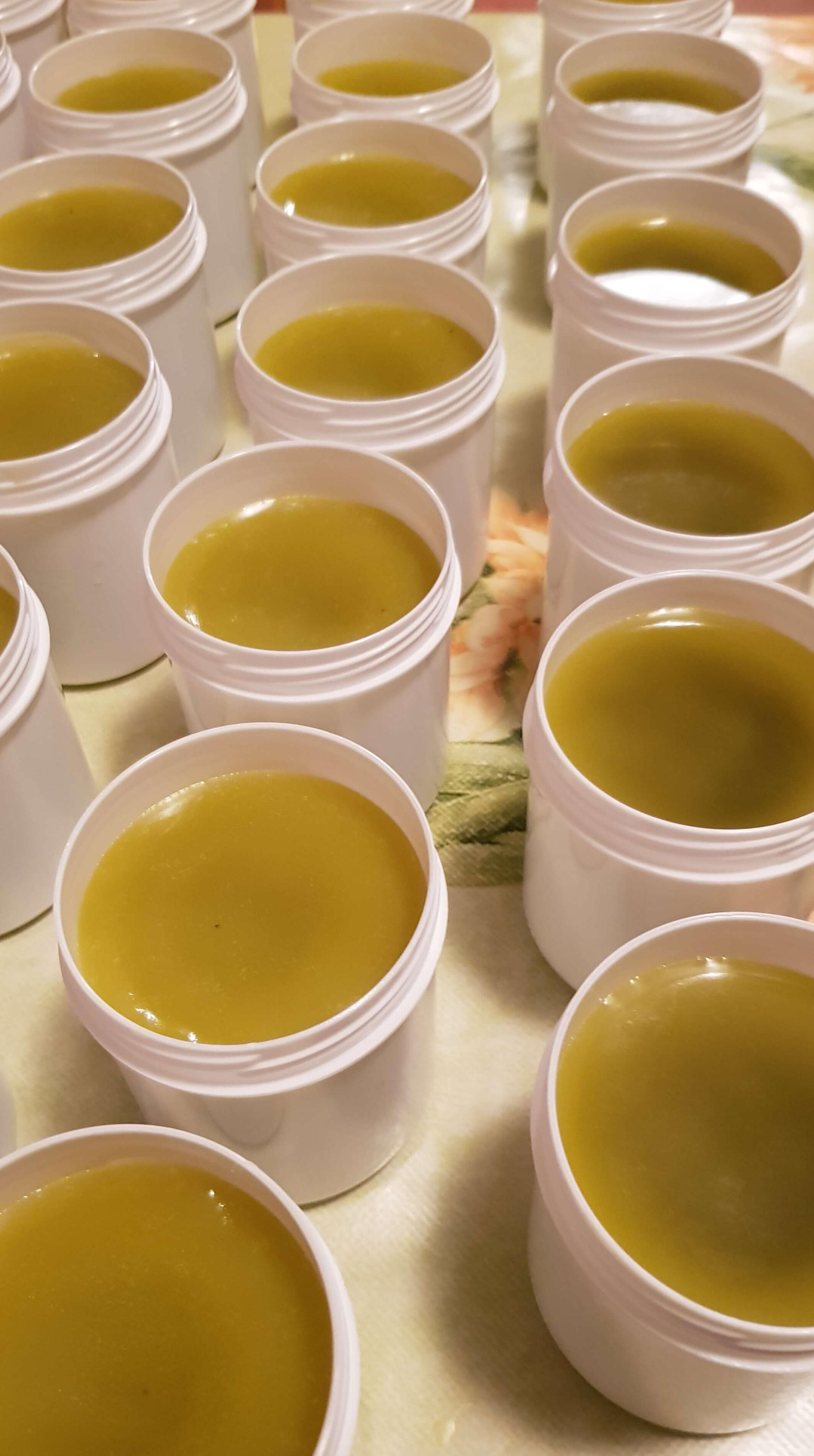 Kadagių anticeliulitinis tepalas 100ml